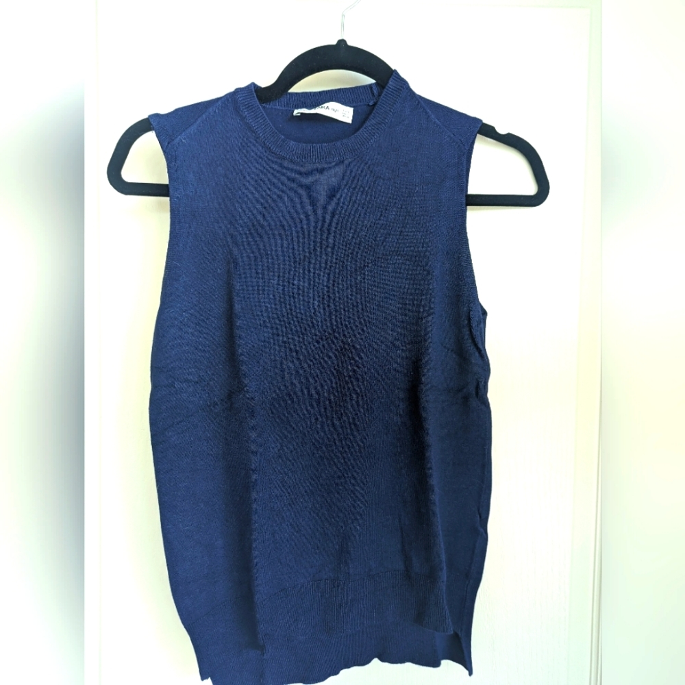 Zara knit blue sleeveless top